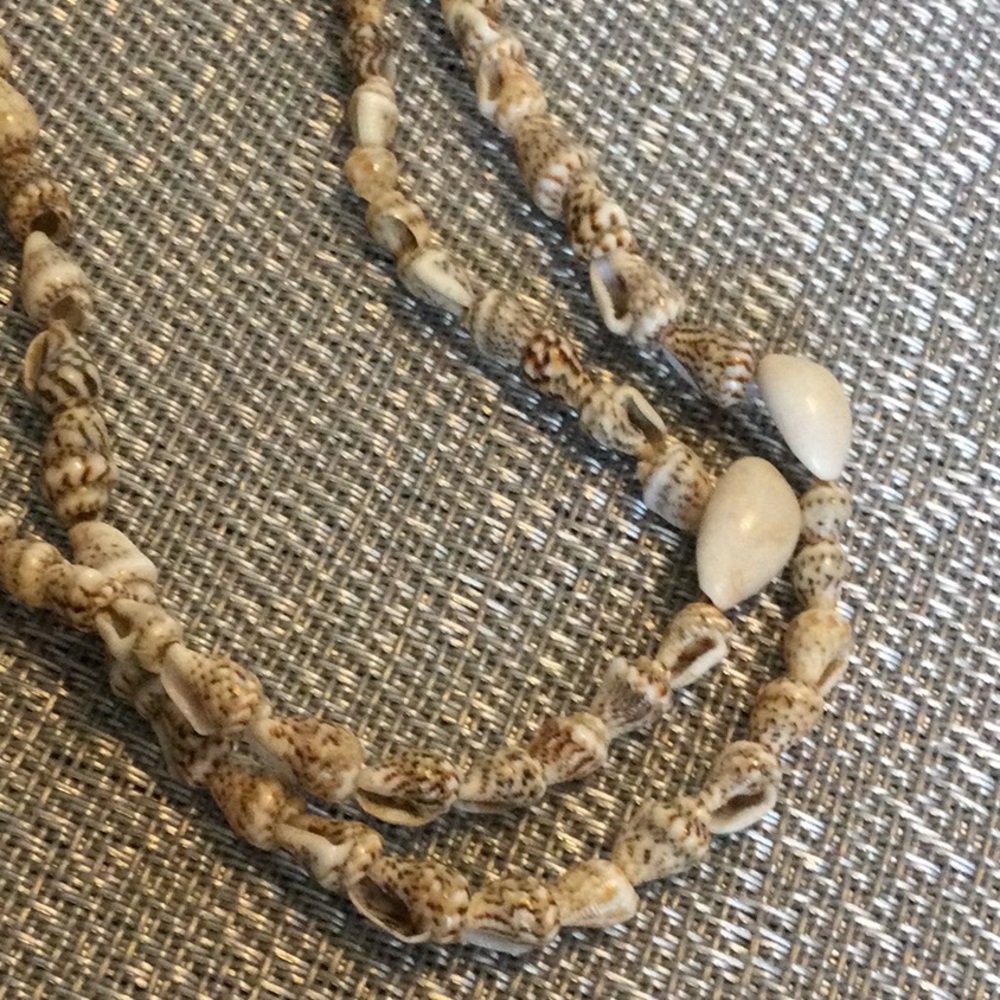 2-Puka Sea Shell Necklace Bundle - Picture 4 of 5